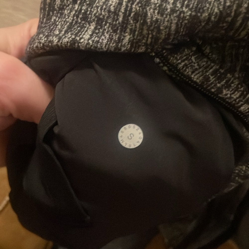 Lululemon jacket - Picture 3 of 3